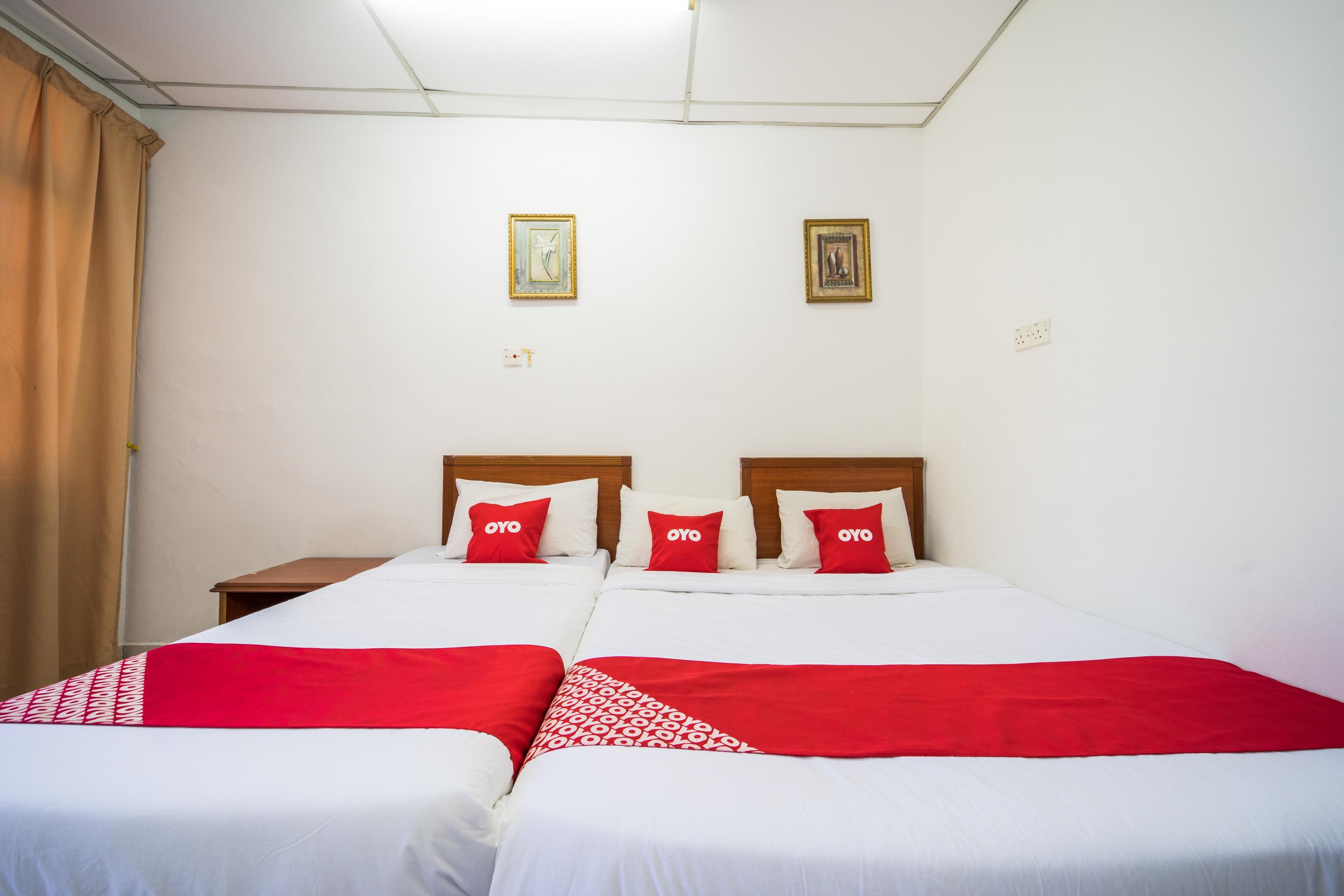 Terap Inn Kampong Raja Екстер'єр фото