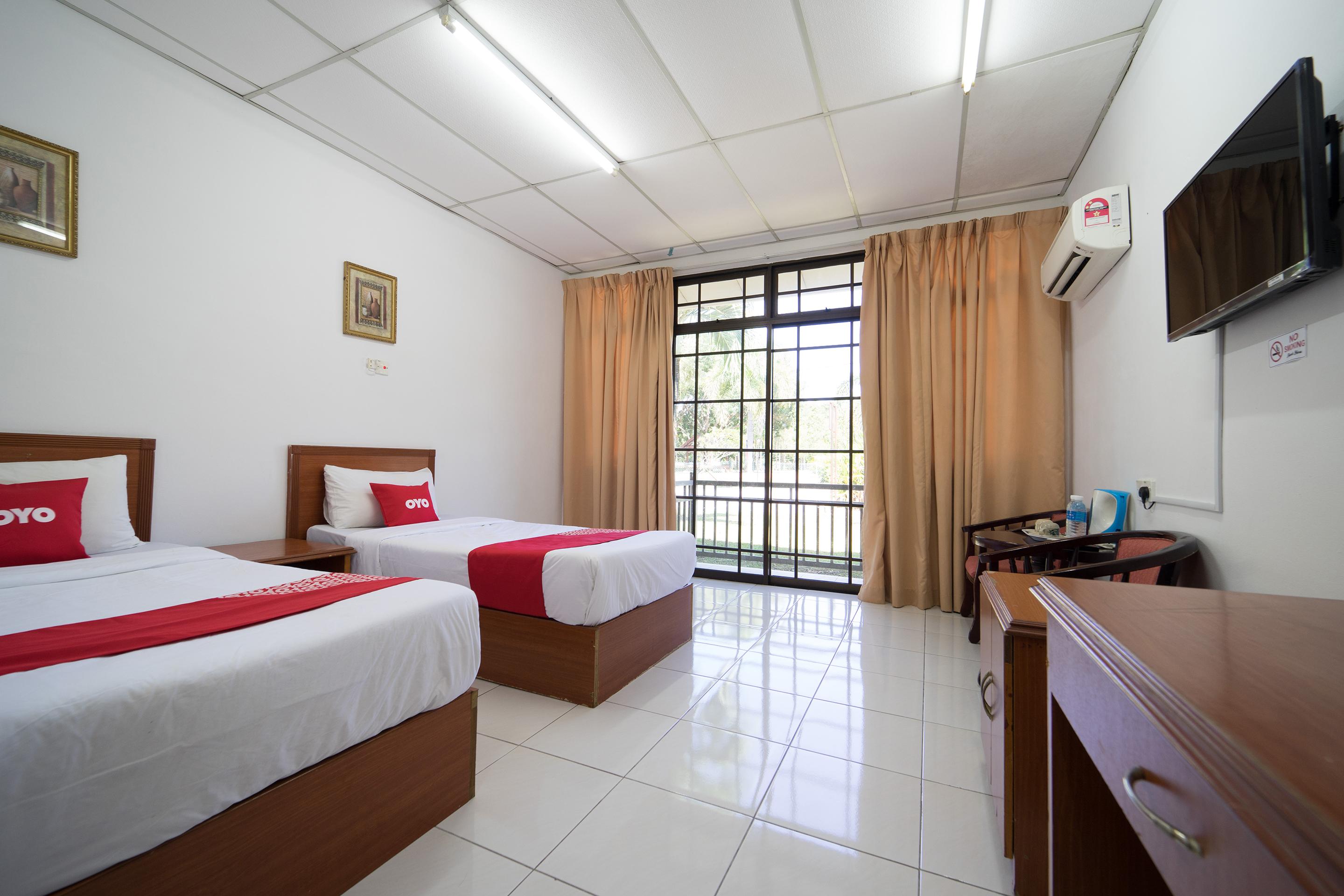 Terap Inn Kampong Raja Екстер'єр фото