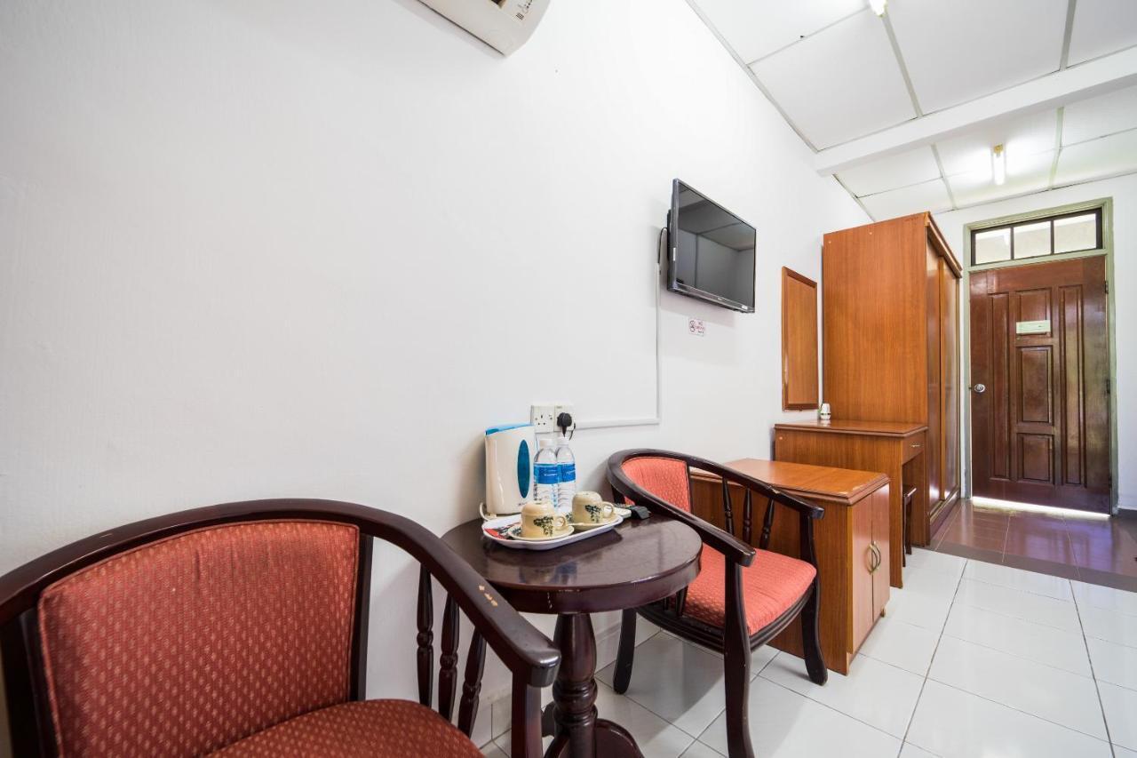 Terap Inn Kampong Raja Екстер'єр фото