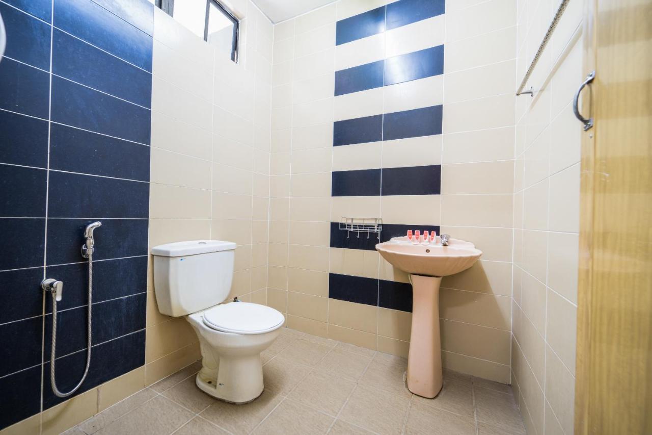 Terap Inn Kampong Raja Екстер'єр фото