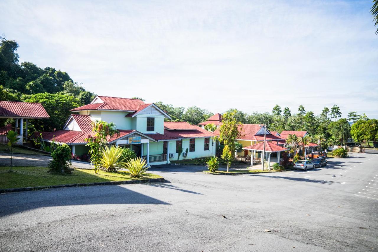 Terap Inn Kampong Raja Екстер'єр фото
