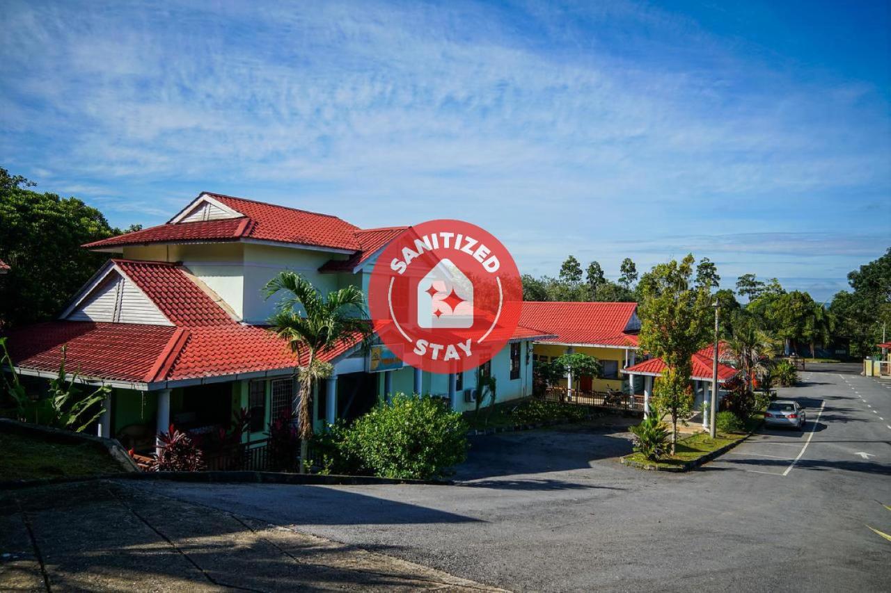 Terap Inn Kampong Raja Екстер'єр фото